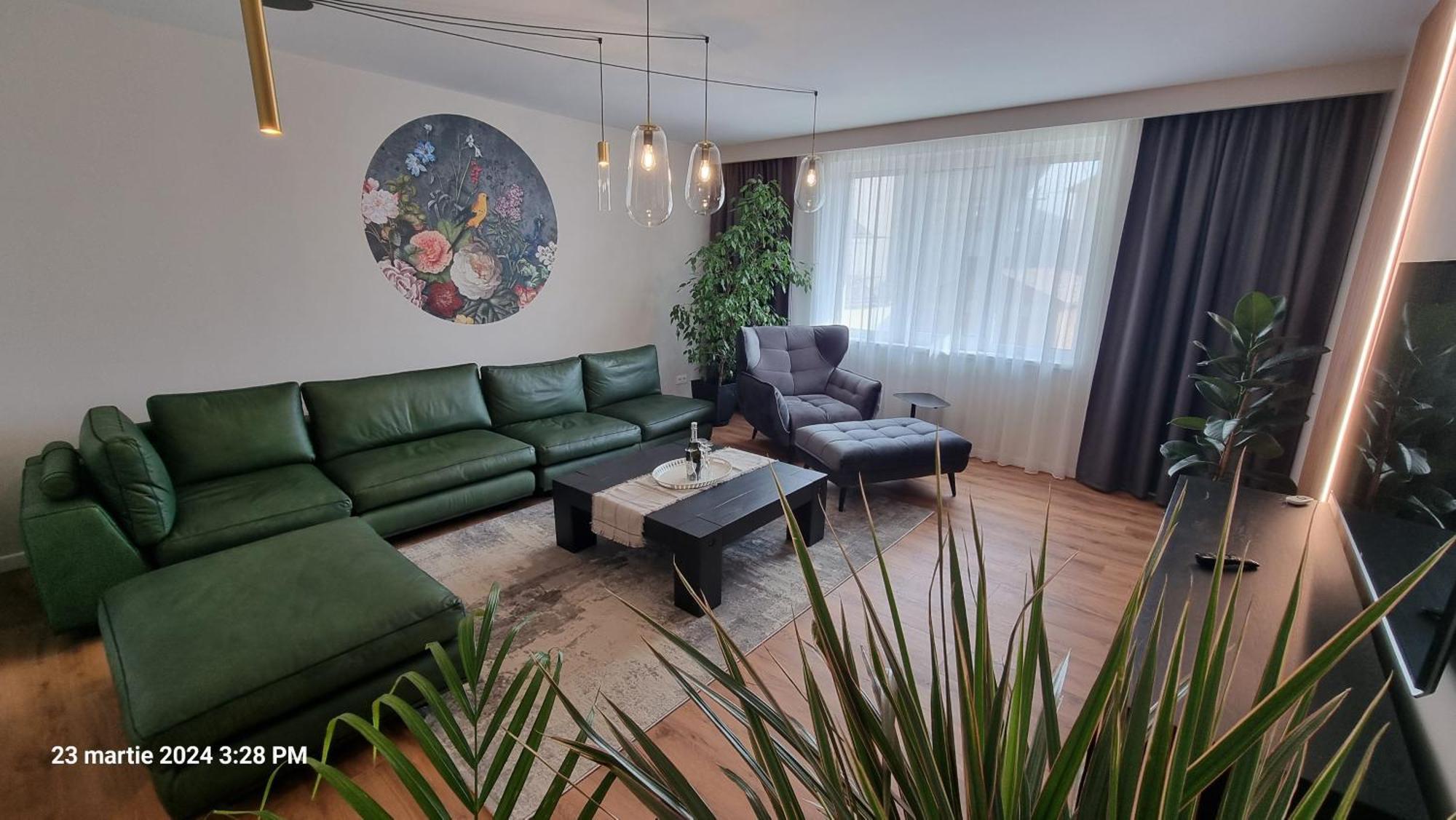 Nico'S Stylish Apartment Сату Маре Екстериор снимка
